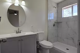 2211 W Pecan Rd, Phoenix, AZ 85041 - Photo 19