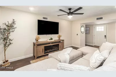 155 W Hunter Street, Mesa, AZ 85201 - Photo 9