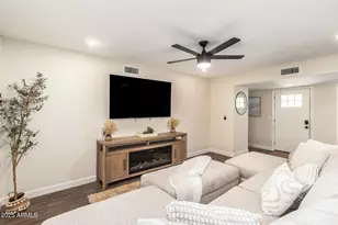 155 W Hunter St, Mesa, AZ 85201 - Photo 9