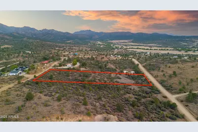 17455 S Thunder Ridge Drive #93, Peeples Valley, AZ 86332 - Photo 11