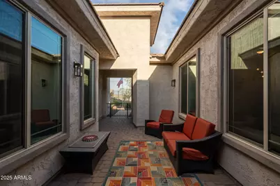 8528 W Fallen Leaf Lane, Peoria, AZ 85383 - Photo 7