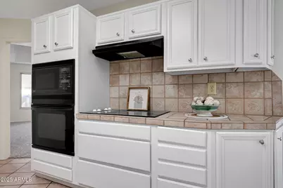 10614 W Emerald Point, Sun City, AZ 85351 - Photo 17