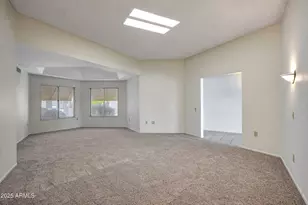 10614 W Emerald Point, Sun City, AZ 85351 - Photo 19