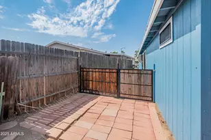 11275 N 99th Ave, Peoria, AZ 85345 - Photo 33