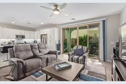 1954 S Follett Way, Gilbert, AZ 85295 - Photo 5