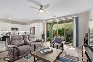 1954 S Follett Way, Gilbert, AZ 85295 - Photo 5