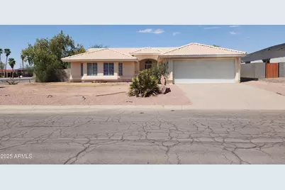 9584 W Tinajas Drive W, Arizona City, AZ 85123 - Photo 3
