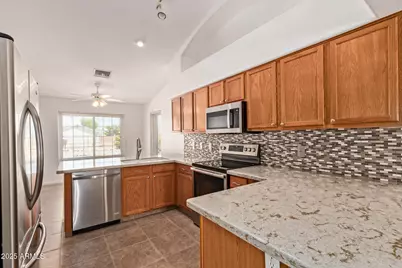 22130 N 89th Avenue, Peoria, AZ 85383 - Photo 3