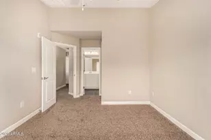 240 W Juniper Ave, Gilbert, AZ 85233 - Photo 27