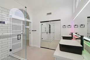 5704 E Estrid Ave, Scottsdale, AZ 85254 - Photo 17