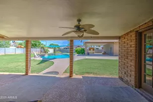 10517 W Earll Dr, Avondale, AZ 85392 - Photo 35