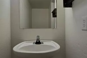 1227 E Lawrence Ln, Phoenix, AZ 85020 - Photo 11