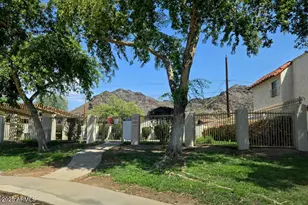 1227 E Lawrence Ln, Phoenix, AZ 85020 - Photo 21