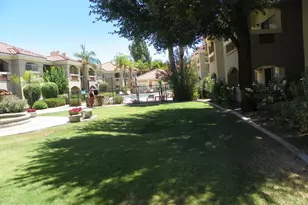 8653 E Royal Palm Rd, Scottsdale, AZ 85258 - Photo 29