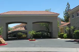 8653 E Royal Palm Rd, Scottsdale, AZ 85258 - Photo 27