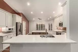 2840 S Alderwood Cir, Mesa, AZ 85212 - Photo 11