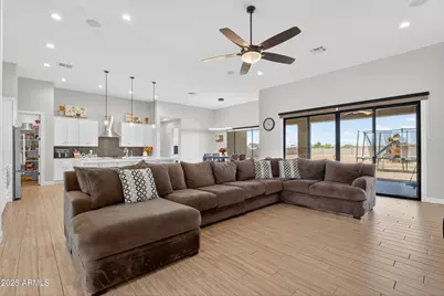 25832 N 151st Avenue, Surprise, AZ 85387 - Photo 7