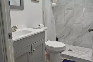 303 E South Mountain Ave, Phoenix, AZ 85042 - Photo 9