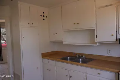 524 North Avenue, Sierra Vista, AZ 85635 - Photo 13