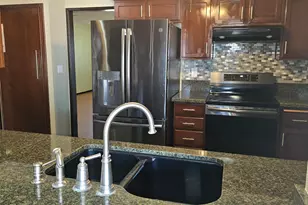 11120 W Desert Butte Dr, Sun City, AZ 85351 - Photo 9