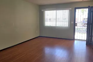 11120 W Desert Butte Dr, Sun City, AZ 85351 - Photo 5