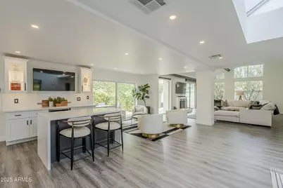 7322 E Sierra Vista Drive, Scottsdale, AZ 85250 - Photo 9