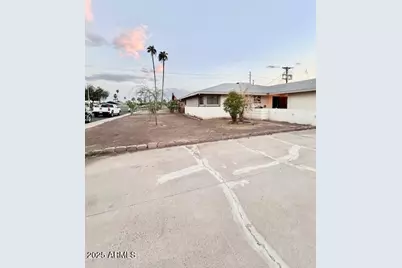 5010 N 60th Drive, Glendale, AZ 85301 - Photo 7