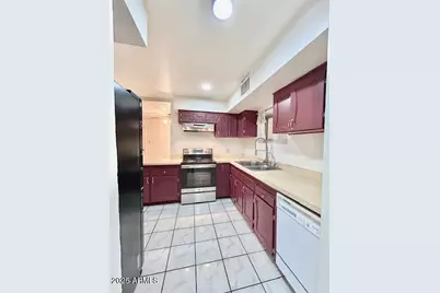 5010 N 60th Drive, Glendale, AZ 85301 - Photo 3