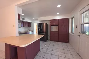 5010 N 60th Dr, Glendale, AZ 85301 - Photo 3
