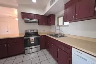 5010 N 60th Dr, Glendale, AZ 85301 - Photo 9