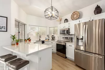 426 N Cobblestone Street, Gilbert, AZ 85234 - Photo 1