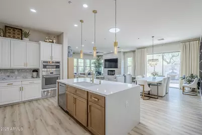 9272 E Desert Village Drive, Scottsdale, AZ 85255 - Photo 9
