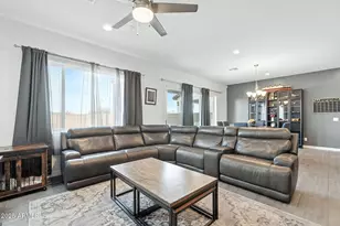 7236 W Phelps Rd, Peoria, AZ 85382 - Photo 9