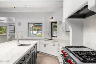 5838 E Berneil Ln, Paradise Valley, AZ 85253 - Photo 9