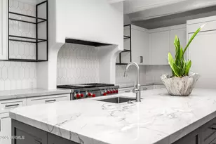 5838 E Berneil Ln, Paradise Valley, AZ 85253 - Photo 7