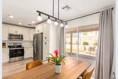 11590 W Mountain View Road, Youngtown, AZ 85363 - Photo 13