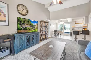 10610 S 48th, Phoenix, AZ 85044 - Photo 1