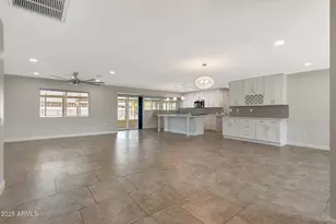 13250 W Bellwood Dr, Sun City West, AZ 85375 - Photo 9