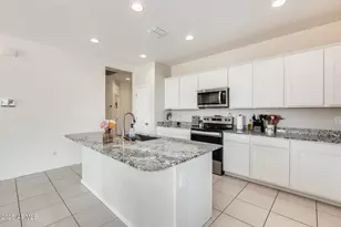 10333 W Sonrisas St, Tolleson, AZ 85353 - Photo 11