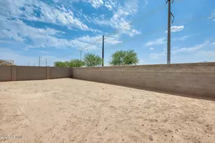 10333 W Sonrisas St, Tolleson, AZ 85353 - Photo 37