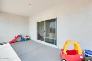 10333 W Sonrisas St, Tolleson, AZ 85353 - Photo 35