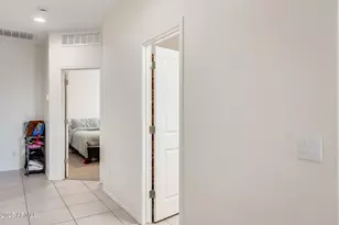 10333 W Sonrisas St, Tolleson, AZ 85353 - Photo 17