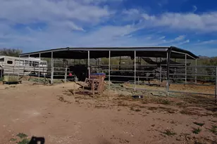 45215 N 10th St, New River, AZ 85087 - Photo 1