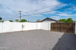 1702 W Indian School Rd, Phoenix, AZ 85015 - Photo 9