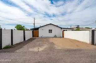 1702 W Indian School Rd, Phoenix, AZ 85015 - Photo 37