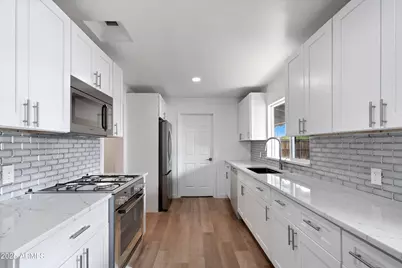 1702 W Indian School Road, Phoenix, AZ 85015 - Photo 13