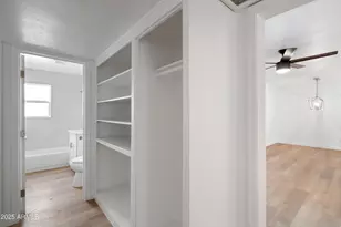 1702 W Indian School Rd, Phoenix, AZ 85015 - Photo 31