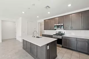 2816 W Pollack St, Phoenix, AZ 85041 - Photo 7