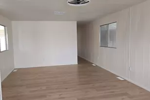 10201 N 99th Ave, Peoria, AZ 85345 - Photo 11