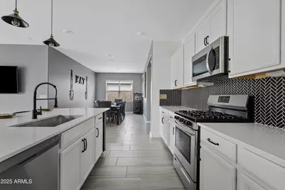 9833 E Red Giant Drive, Mesa, AZ 85212 - Photo 7